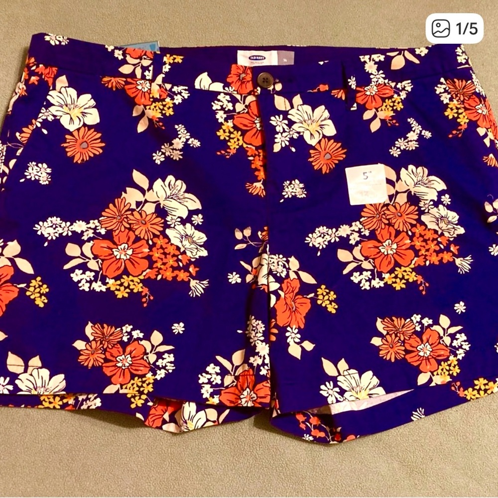 🐳NWT Old Navy Tropical Print Shorts 5” Inseam Size 14🐳